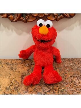 2016 Hasbro Sesame Street Tickle Me Talking Giggling Elmo Toy